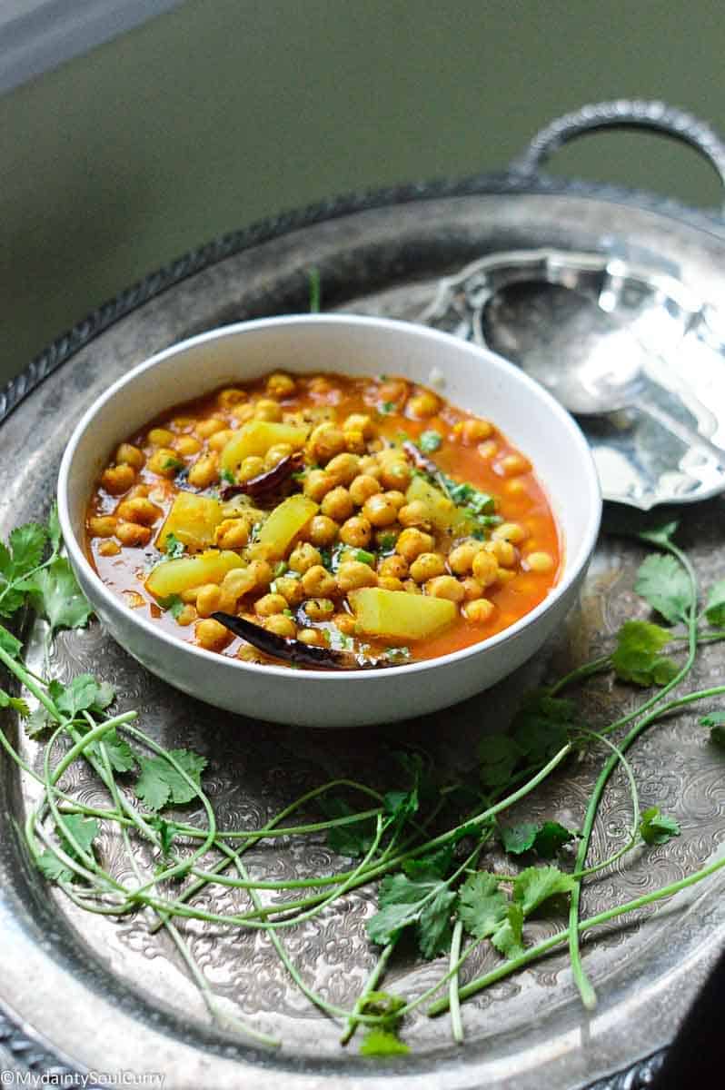 Lauki Chana - squash chickpeas curry